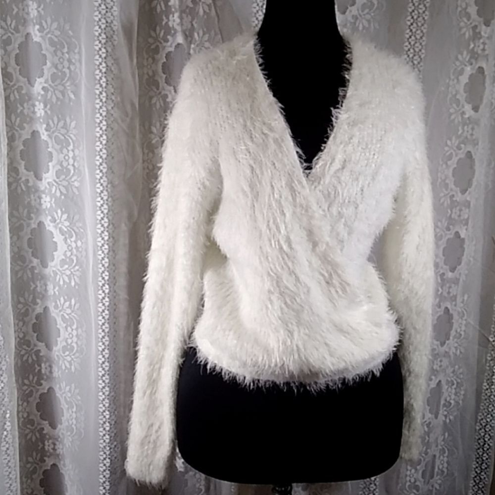 Lulu's Women's Sweater Size S
